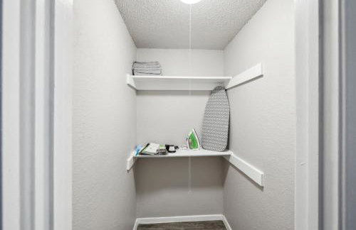 The Landry 278 Spacious and Cozy 2 Bedroom 1bth - Foto 29