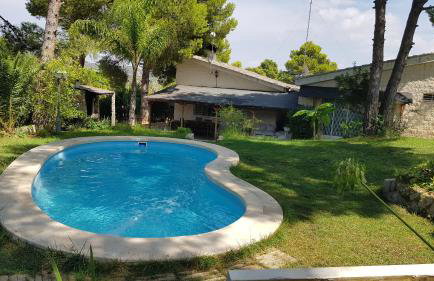 Domus Valencia Apartamentos Casa con piscina privada a 30 minutos de Valencia - Photo 1