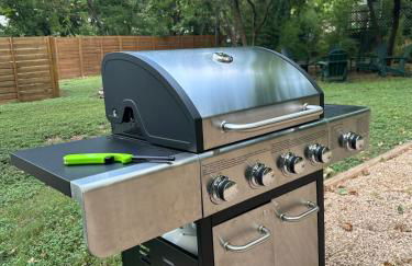 The Blue House- Backyard, grill, pets welcome - Foto 43