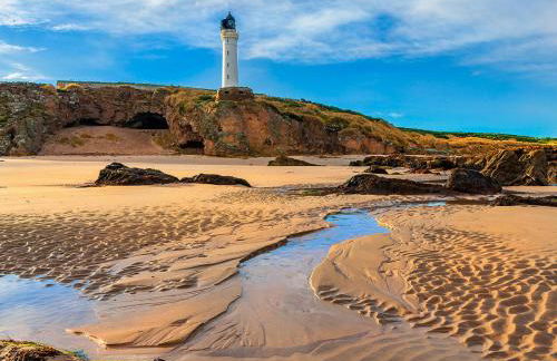 Cosy Cottage Close to East Beach, Shops, Restaurants and RAF base - Foto 12