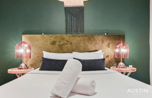 Dual Urban Oasis 8BR in Vibrant North Loop Hub - Foto 31