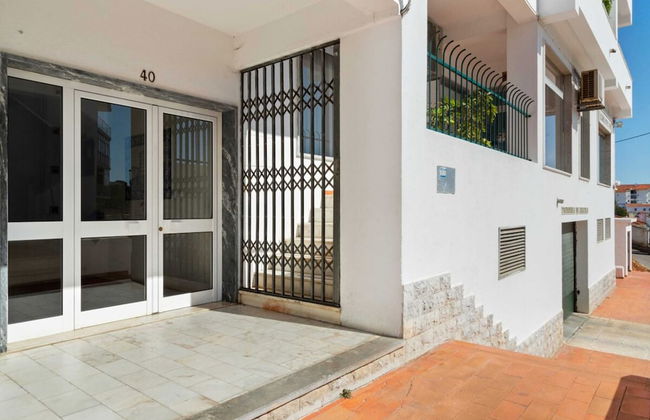 Lovely 2 Bedroom Duplex Apt w Terrace in Cascais - Photo 20