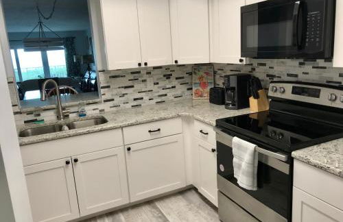 Beach Living at its Best! - Foto 8