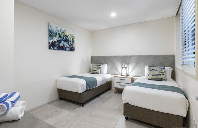 Bay Royal Apartments - Photo 9