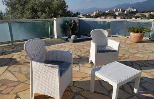 Appartement Vue Mer à Bastia, terrasse et piscine privée. - Photo 38
