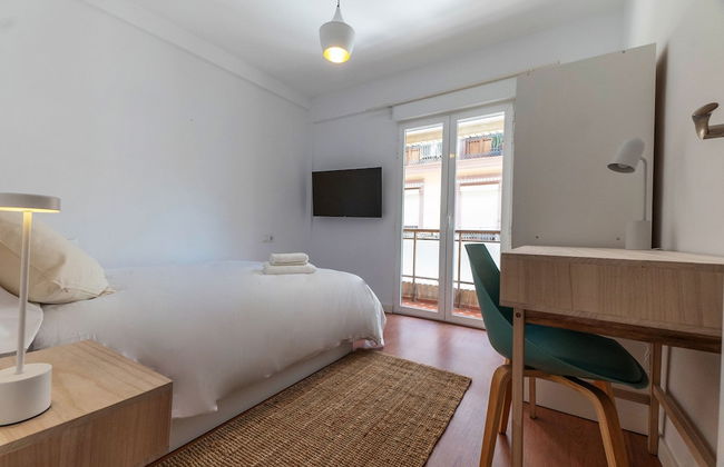 Amazinn Places - Cabañal Boutique - Photo 1