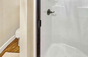 The Silo House - Bold Modern Design - Foto 15