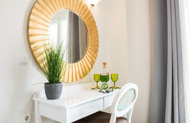 Windmill Apartments 2 - Photo 11