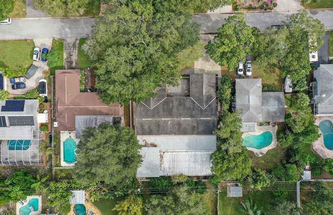 Golden Retreat: Expansive 6BR Home w Heated Pool ~ - Foto 71