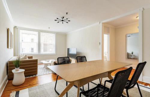 Dreamy 2BR in Downtown Princeton - Photo 2