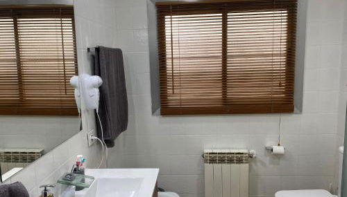 Piso céntrico con Parking a 20min de Barcelona - Foto 4