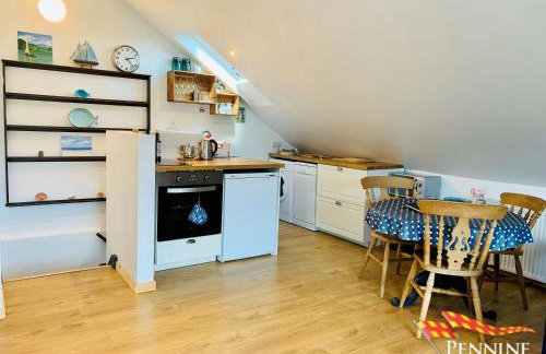 The Boat House, Spacious Village Apartment - Foto 5