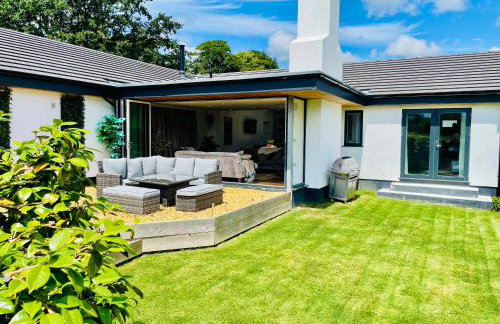 The Cuckoo's Retreat - Luxurious home with private garden & jacuzzi - Photo 16