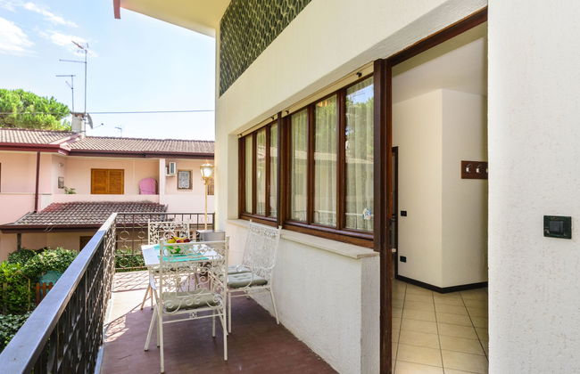 3 bedroom Apartment in Lignano Sabbiadoro with garden and terrace - Photo 26