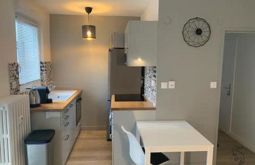 Les chambres du Graoully - Le 136 - Metz Queuleu - Place de parking intérieur - Foto 1