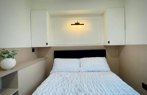 A4 HighTown Studio Apartment, Steps from Luton Train Station - Foto 5