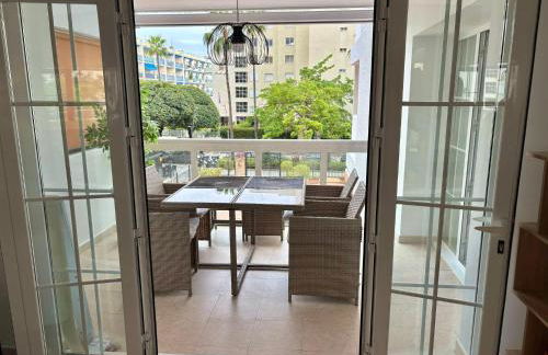 Marbella Beachside Apartment - 1 Min Walk to beach - Photo 6