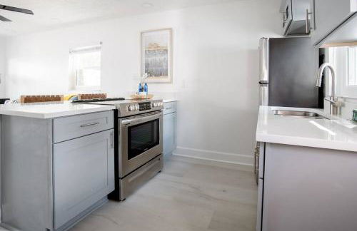 Walk Everywhere! 1-Bedroom Gem in Downtown Hub - Foto 10