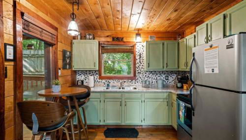 Hot Tub & WiFi - Romantic Hideaway - Foto 3