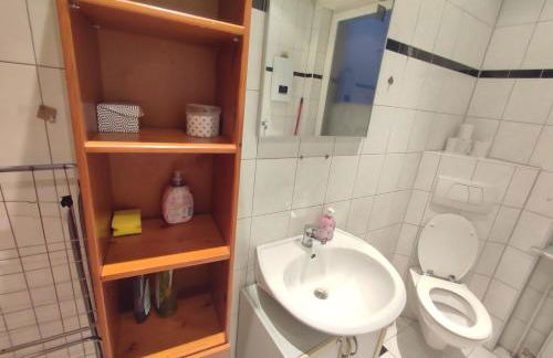 Jungle in Kelkheim for 4 Persons 24 h check in - Photo 43