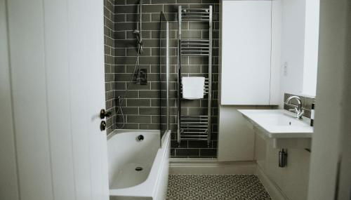 Retreat on the Green - Photo 2