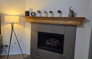 Lovely Lakeside Living - Foto 38