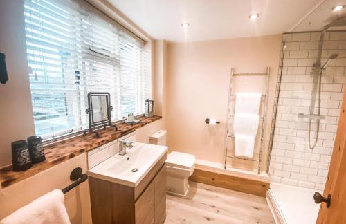 The Bridge at Riverside Suites - Foto 8