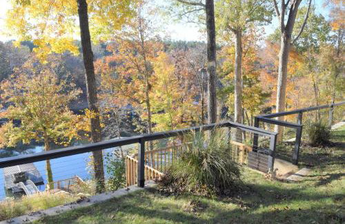 Gathering Place Big, with Dock, Fiber, and Tankless WH - Foto 43