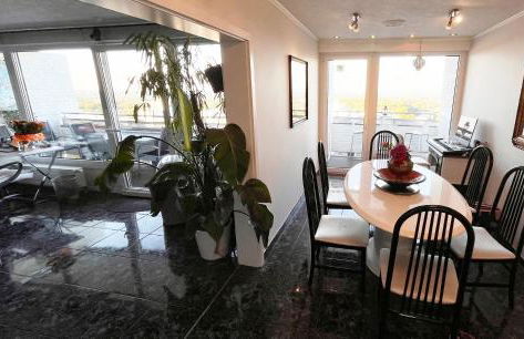 Möblierte Wohnung mit Panoramablick auf Köln - Foto 13