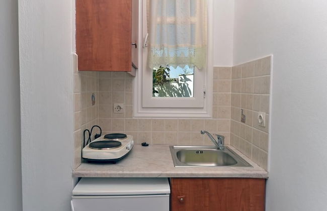 Hara Studios and Apartments - Photo 43