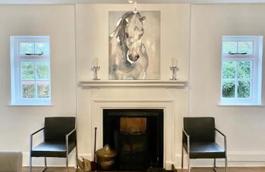 Grade II Listed Farmhouse, Pool, Hot Tub, Games Room, Celebration Hall, Car Park, 10ppl, 45 min from Central London - Foto 50