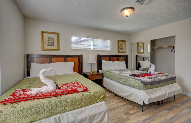 Luxurious 4BR House with Large Pool Near Strip - Foto 10