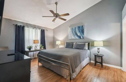 FABULOUS New Decor, Near Dis, Fireplace, Star Wars Children's BR, Next To Pool, LOW rates! - Foto 92