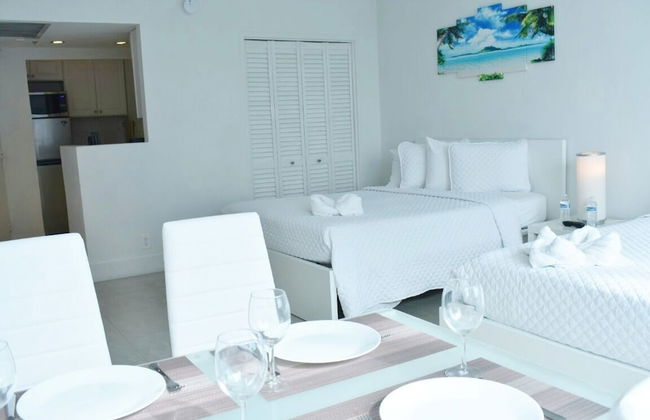 Castle Beach Club Apartments - Photo 25