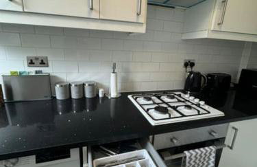 Stylish London Stay 2-Bedroom Duplex Sleeps 6 - Foto 31