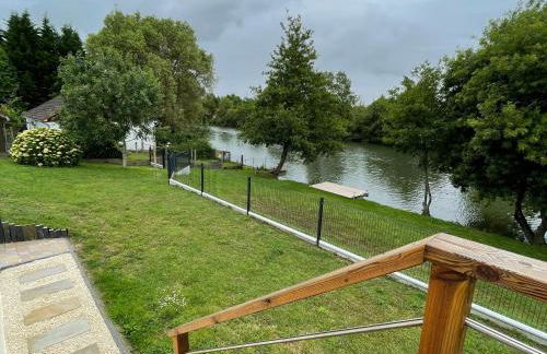 Chalet cosy à La Flèche avec terrasse et vue rivière - FR-1-410-424 - Photo 14