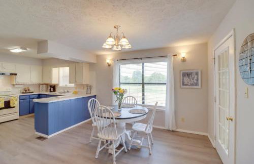 Charming Mountain Home Getaway with Gas Grill! - Foto 7