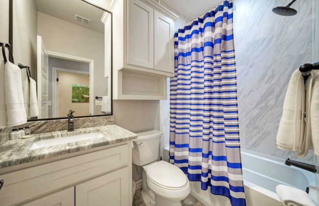 Sleeps 28 2 Homes w/ Boat Dock & Waterfront Pool Laguna Village Haven - Foto 22