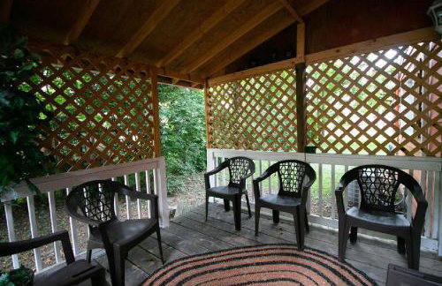 Downtown 2 Bedroom Cottage, Sleeps 6, Walking Distance to Honeywell, Downtown Restaurants, Shopping - Foto 34