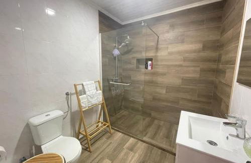 House In The Valley - Photo 31