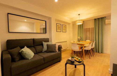 La Albardería Suite VUT 2 habitaciones a los pies de la Muralla - Foto 2