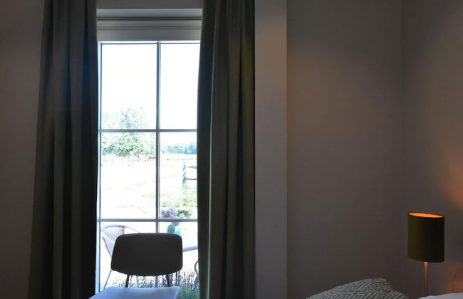 Tasteful Holiday Home in Sijsele-brugge With Garden - Photo 2