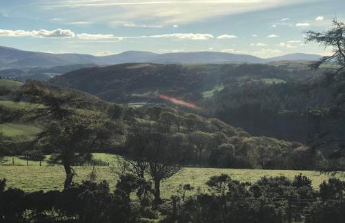 River Cottage Brecon: Hot Tub, Fire, Balcony, Wifi - Photo 9