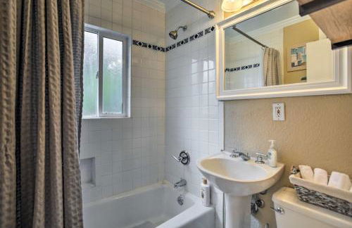 Walk to Dtwn Littleton Updated Pet-Friendly Home - Foto 13