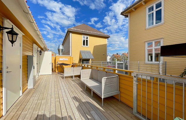 Vibrant Apartment on Bustling Street, Above a Restaurant - Perfect for Tourists, - Foto 36