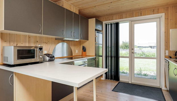 Cozy Holiday Home in Ulfborg near Sea - Photo 2, Private kitchen