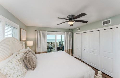 SunScape & SeaScape Beachfront Vacation Home - Foto 26