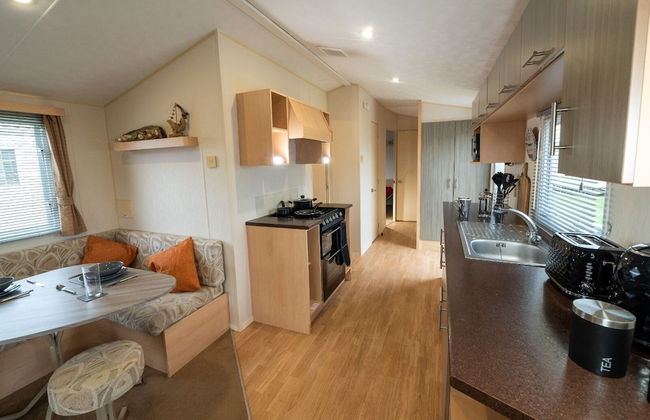 Inviting 3-bed Caravan on Sand Le Mere, Tunstall - Foto 6