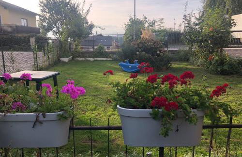 Appartamento luminoso, giardino, vista Dolomiti. - Foto 33