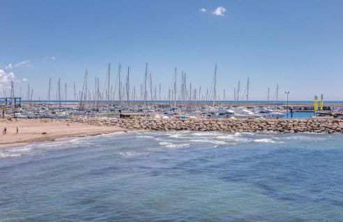 5 Bedroom Stunning Home In Roda De Berà - Foto 27